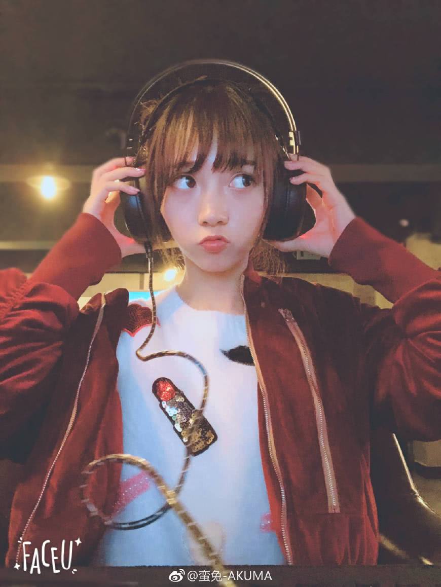 dnf一姐蛮兔首秀人气超100w,斗鱼或将垄断地下城pk圈