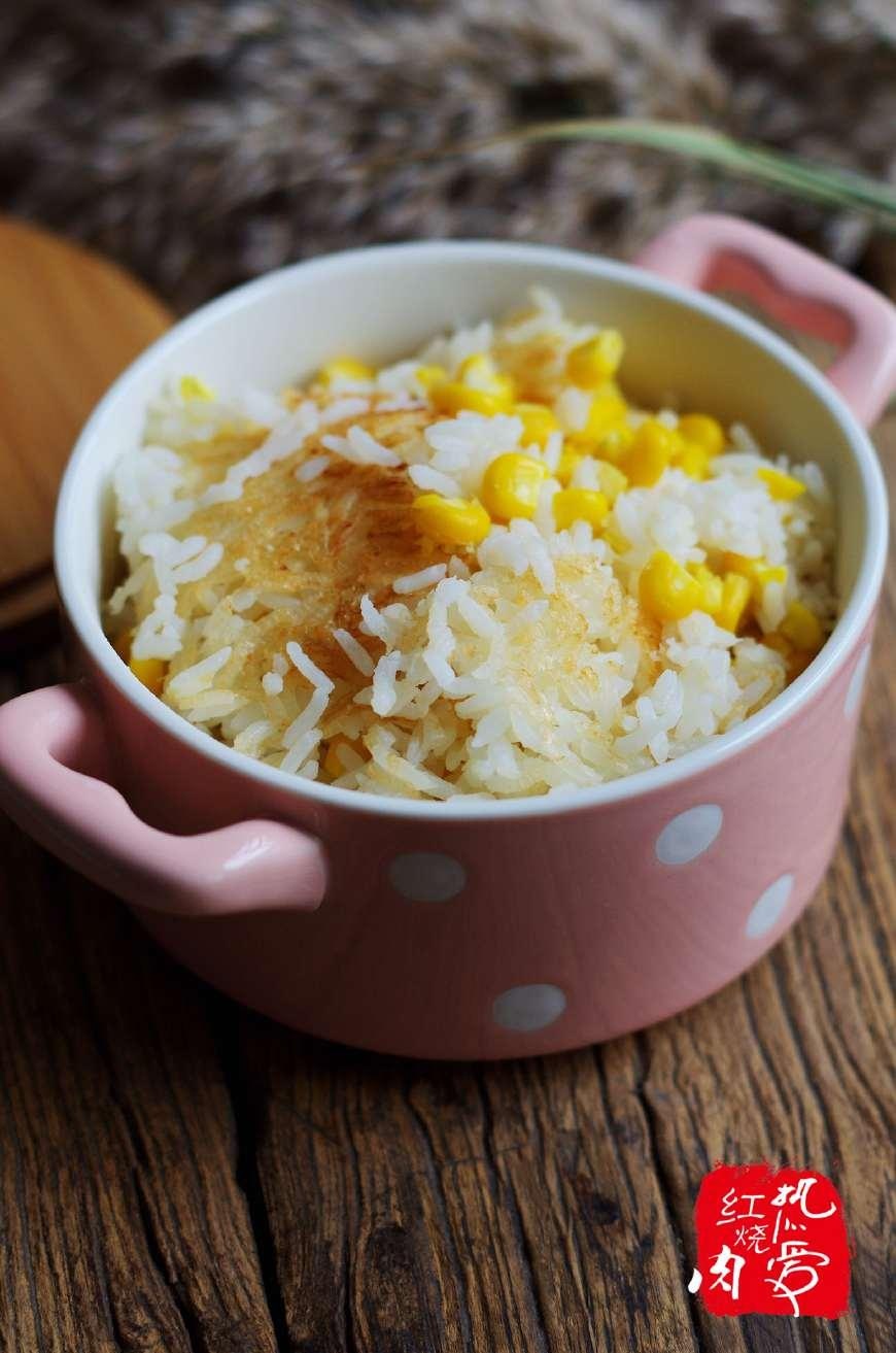 焖饭时随手加了一把它,做好的米饭又香又甜,还带着焦香的锅巴!