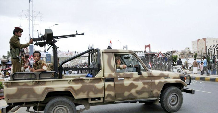 叙利亚反对派的卡车发生器,武装直升机上的火箭发射巢被装在中国皮卡