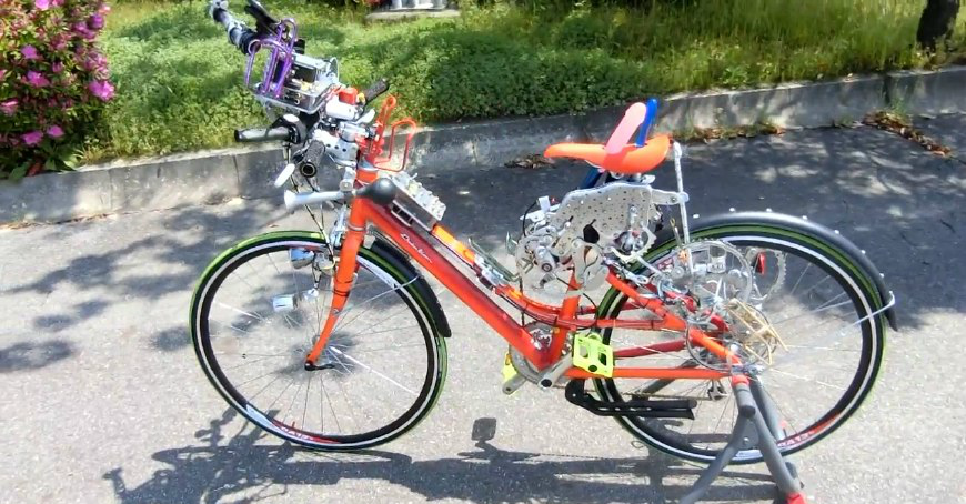 街拍:日本大叔发明多功能自行车,售价1万,一般人都不会骑_新浪看点