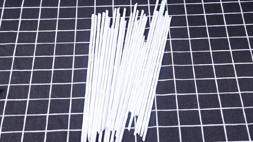 没用的废打印纸别扔了, 姑娘随手编个螺旋笔筒, 变废为宝真好看