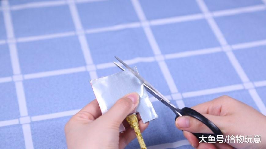 喝完的易拉罐别扔了, 简单剪几刀, 变废为宝很有实用价值