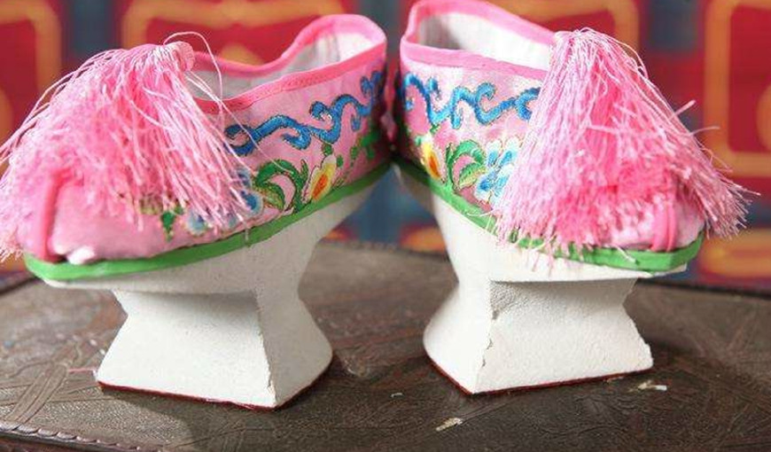 古代女人穿的4款鞋子第二种太残忍你最喜欢哪一种