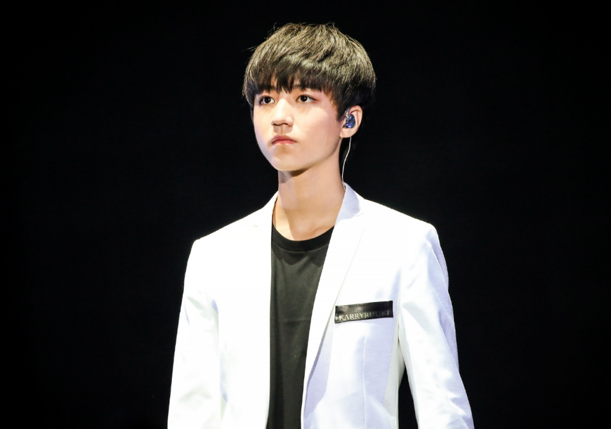 迪丽热巴call榜第一女明星易烊千玺获得冠军宝座