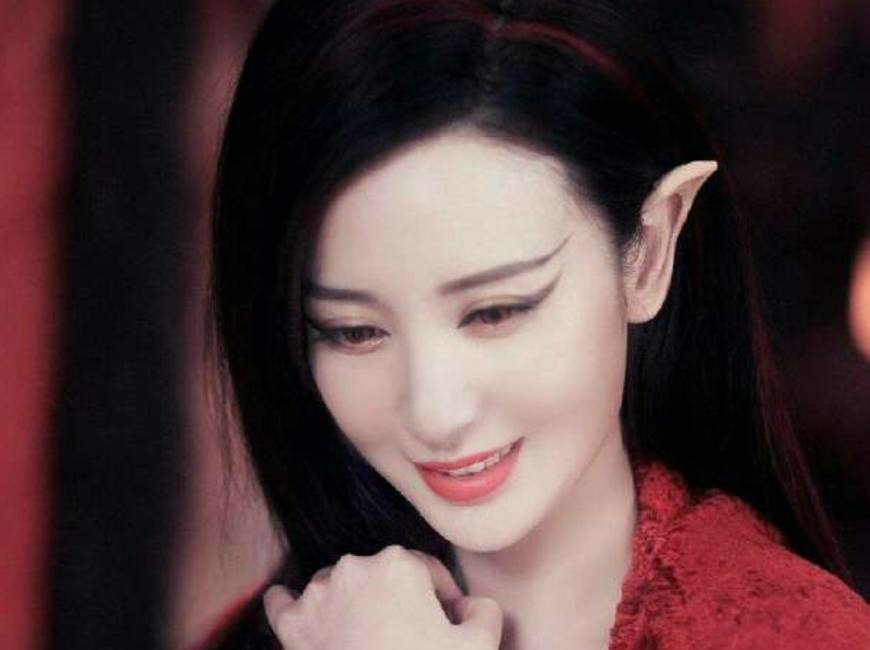 第三:张萌也是个美女,也是出道多年,却一直不出彩,但是每个角色都很美