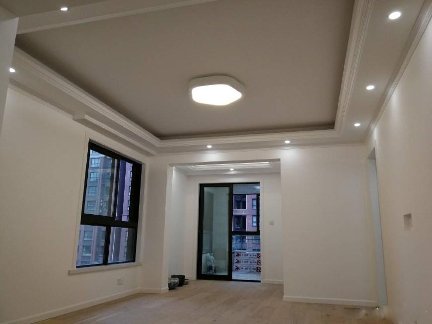 刚打扫干净的新房硬装, 即使还没有家具效果也很漂亮, 邻居特羡慕