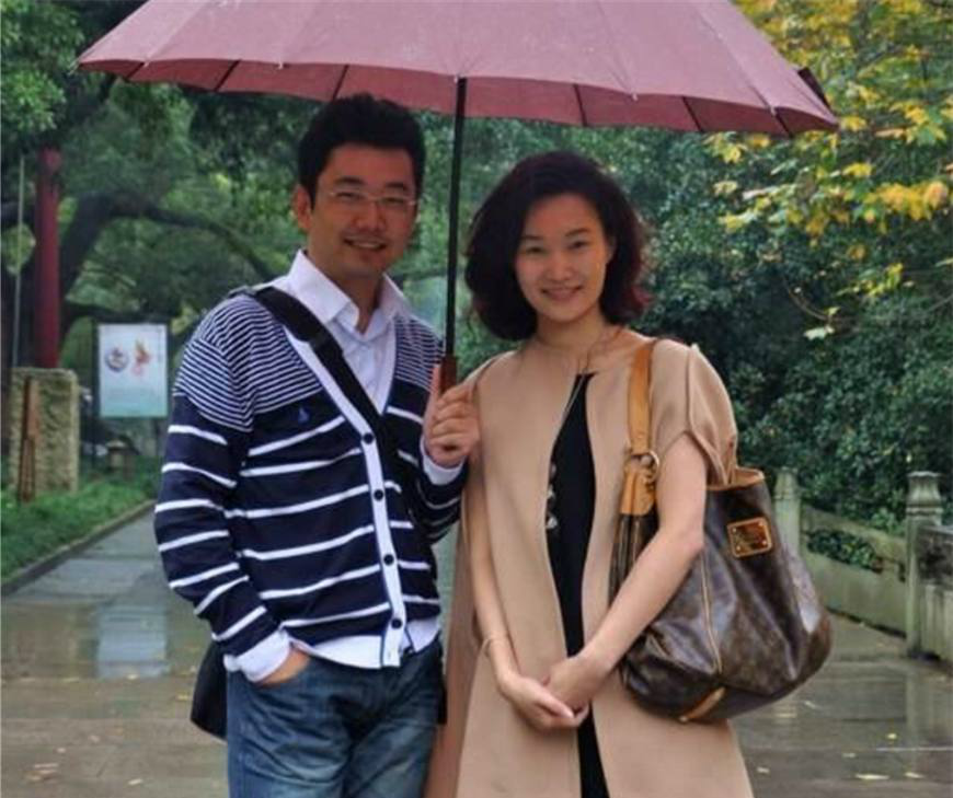 清晰的李梓萌老公是谁的图片