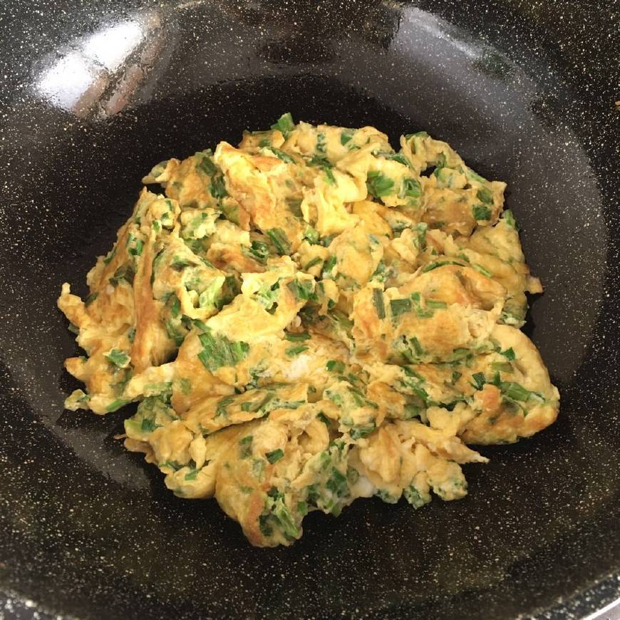 蒜苗炒鸡蛋简单做法