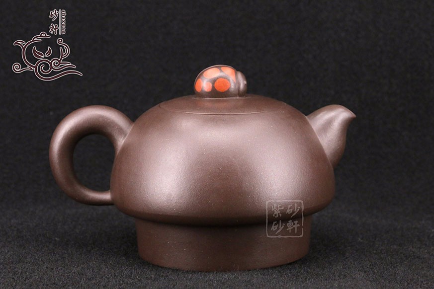 刘建平紫砂壶作品《情趣壶》欣赏