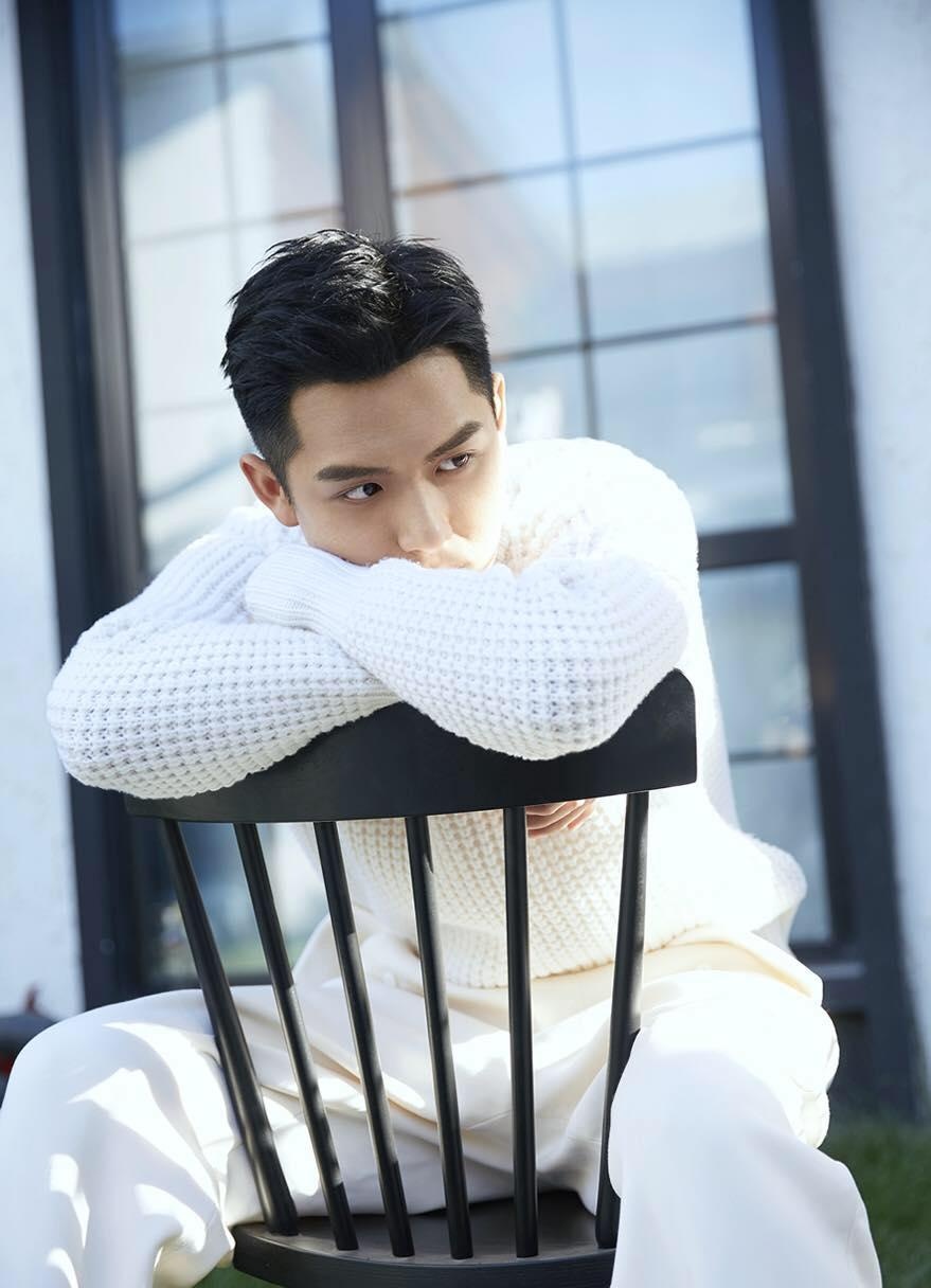 陈信喆《一个人的阴天》 回忆伤感渐行渐远