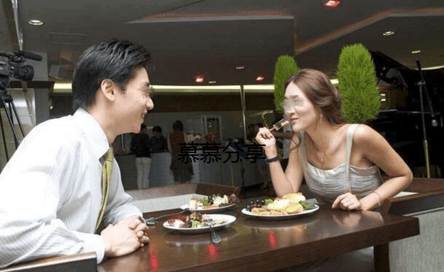 老婆出差, 我约会情人, 逛街途中看到一幕, 我怒提和老婆离婚