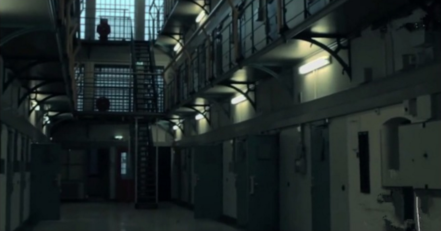 美国男子前后越狱12次越狱就跟玩似的把监狱当成自己家