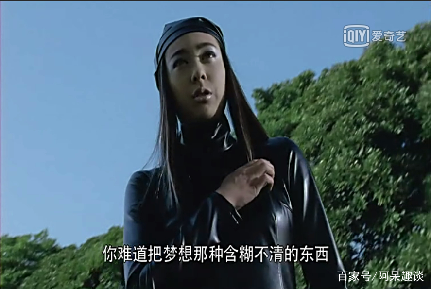 杰斯提斯奥特曼刚出现的时候给人带来的不是希望而是绝望