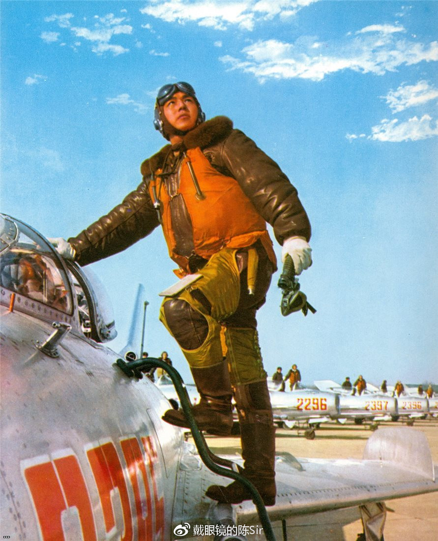 七十年代空军军装图片