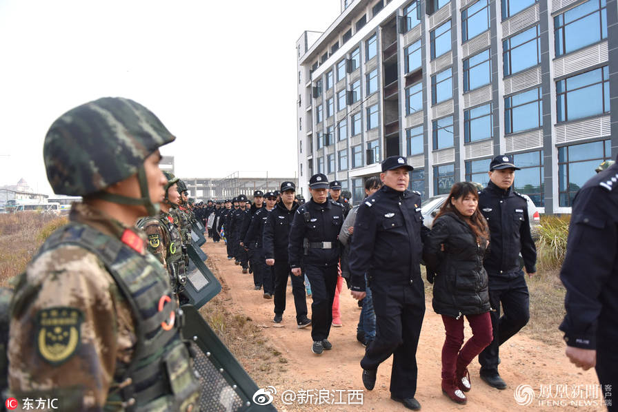 江西300警力抓获155人 收缴大量作案电脑、手