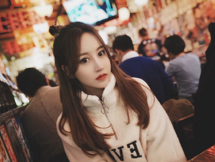 五五开女友uu被扒耍大牌:约拍不守时谎称上海人侮辱清洁工