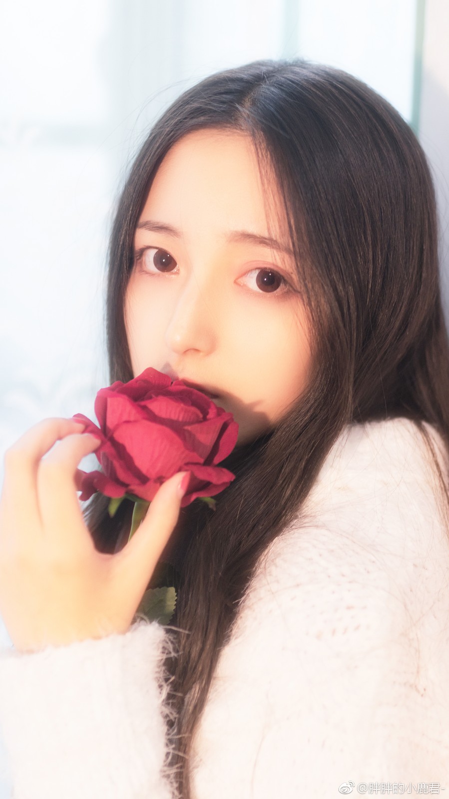 校花日记李露18岁来自四川电影电视学院爱好电竞特长舞蹈