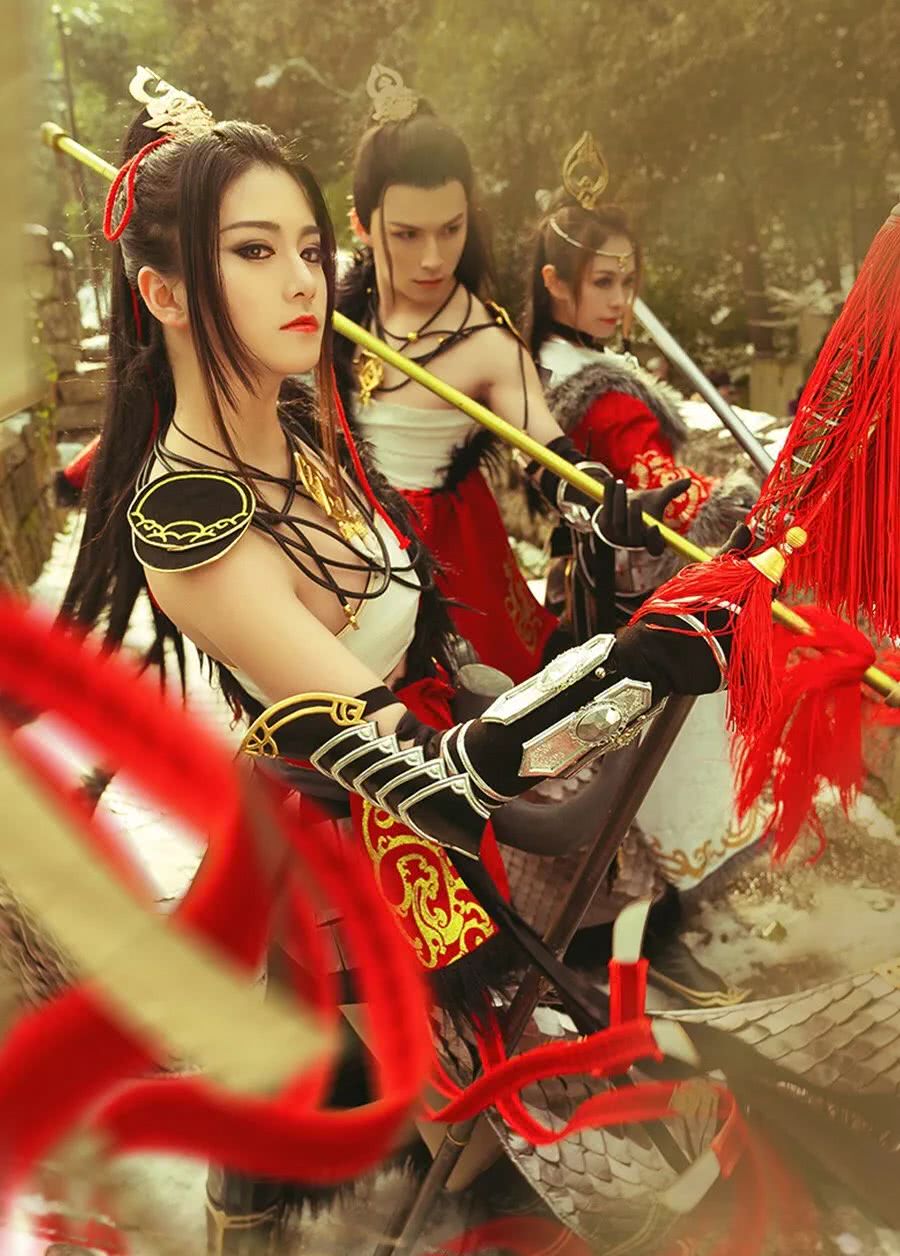 行走江湖就该长枪豪情神威精品cos赏