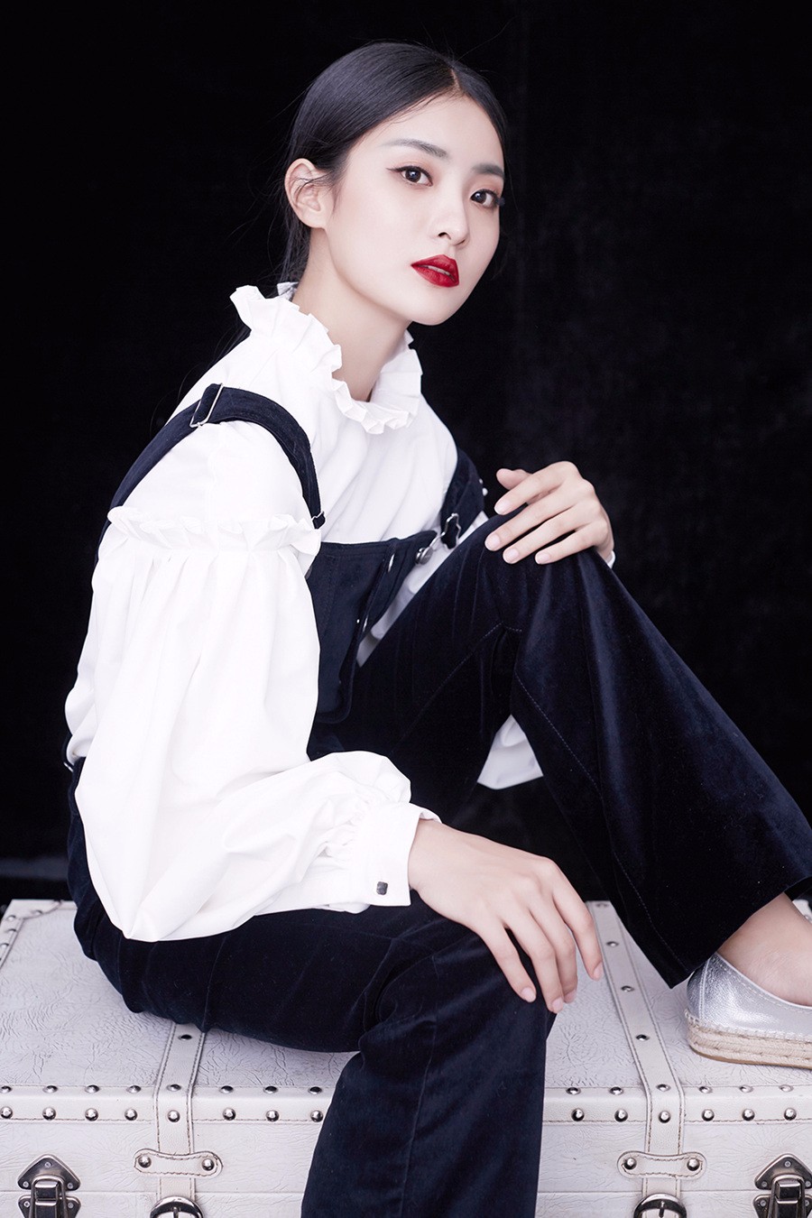 据悉,赖雨濛已全面杀青《火王》系列的戏份,目前正