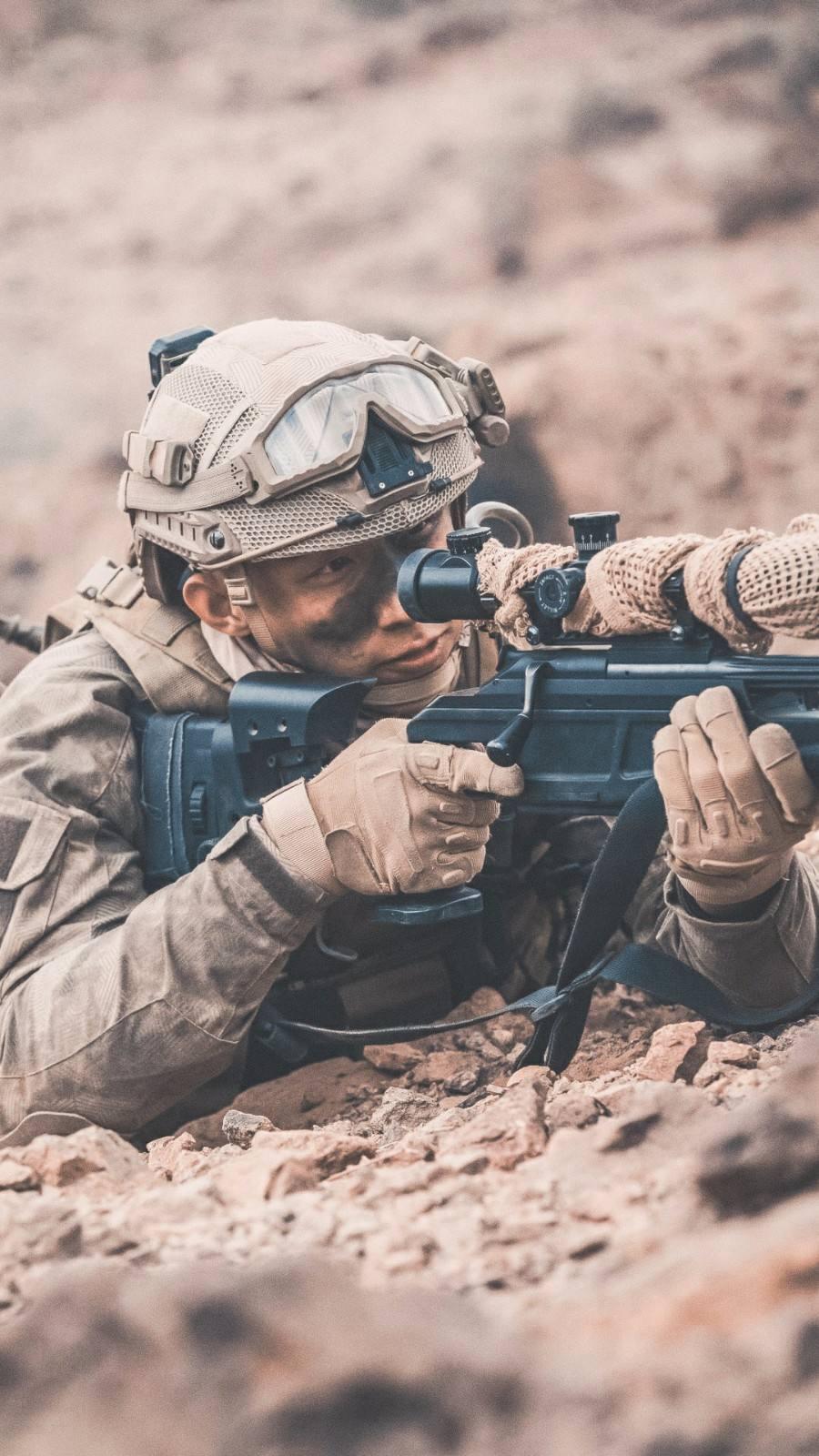 《红海行动》导演评价《战狼2》只有5句话23字,吴京一清二楚