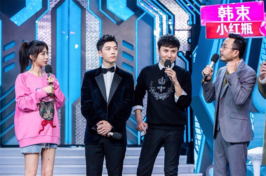 李菲儿《天天向上》分享抗寒绝招 穿四层获封毛裤女王