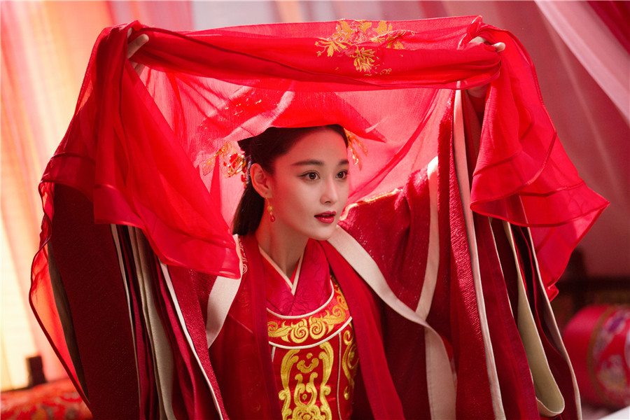 张馨予大婚突发意外 伤心失落心里苦|张馨予|花谢花飞花满天|剧情