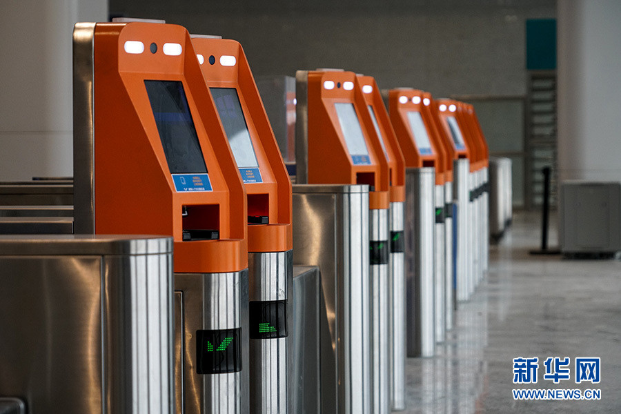 组图重庆西站进入开通倒计时