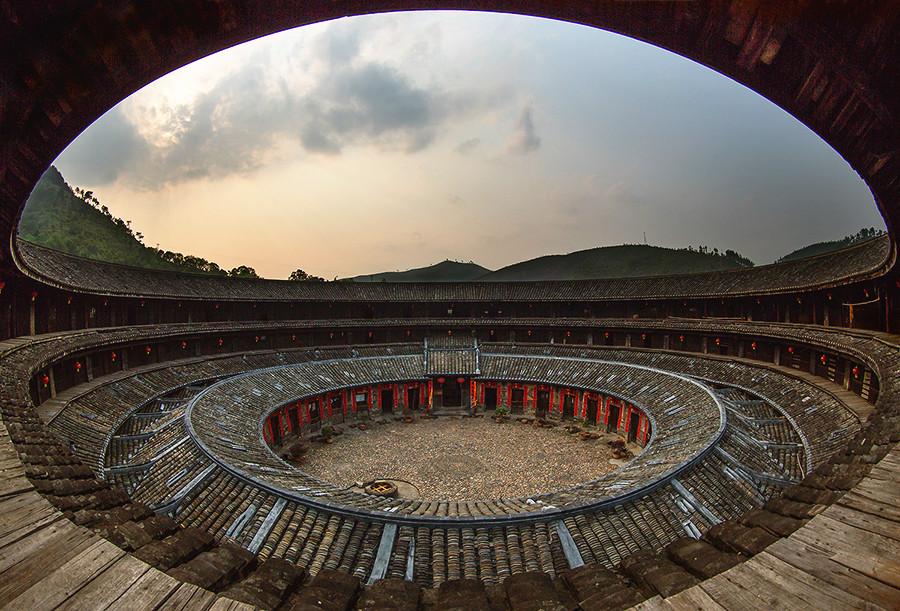 梅州土围楼中规模最大的古建筑, 华仔曾来此拍摄过绿茶广告