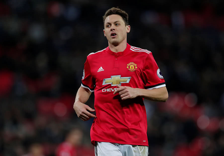 在接受天空体育采访时,曼联中场马蒂奇谈到了队友卢卡库和桑切斯.