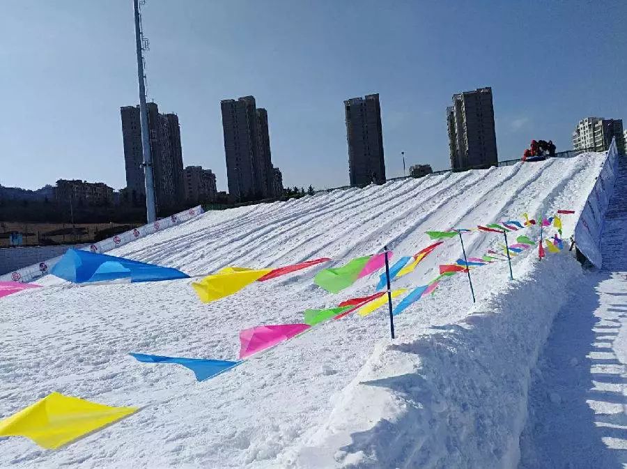 9元!崂山区这个超大冰雪乐园要被抢疯了!
