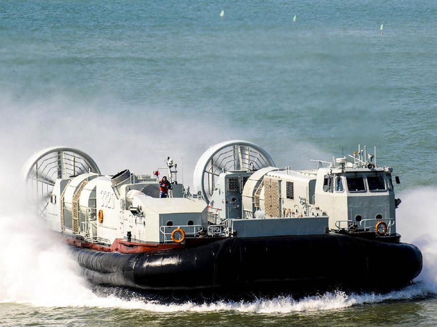 祖国统一先锋:这型气垫登陆艇一次服役4艘,总数已达10艘!