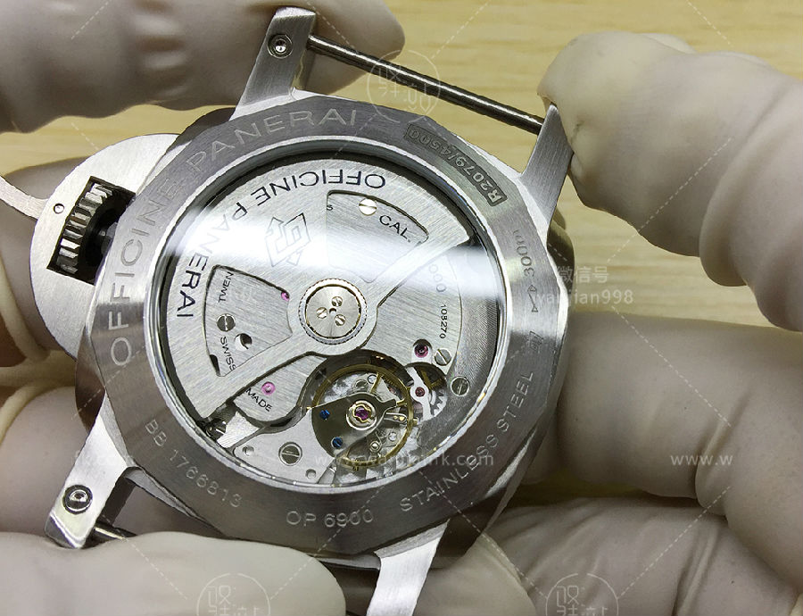 由于vs搭载的是全新技术,开发的p900机芯(现有市面上的沛纳海采用的都