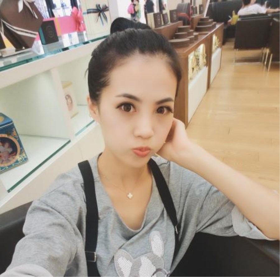 yy主播小金娃自爆商演价格,一首歌5万,并邀请神豪九杀八吃饭