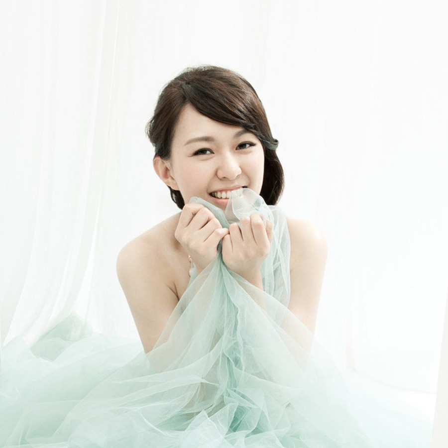 36岁卓依婷近照,还以为多老,曾经翻唱过600首以上的歌曲__财经头条