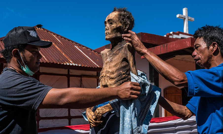 探秘印尼神奇净尸节,估计这里的人看鬼片毫无感觉