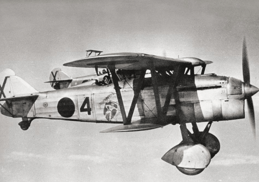 山东18岁小战士一枪爆头打下来日本飞机他用的还是日本枪