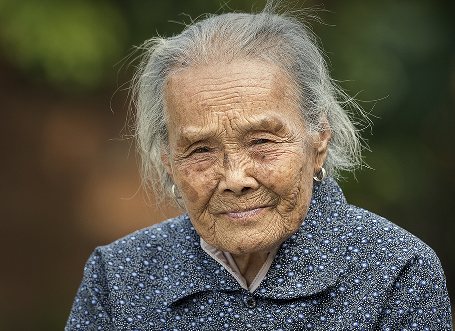 观察有看头中国最伟大的妈妈99岁照顾两位75岁智障儿子