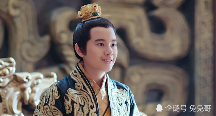 他是《琅琊榜2》中的小皇帝,小小年纪就这样有态度,真是不得了