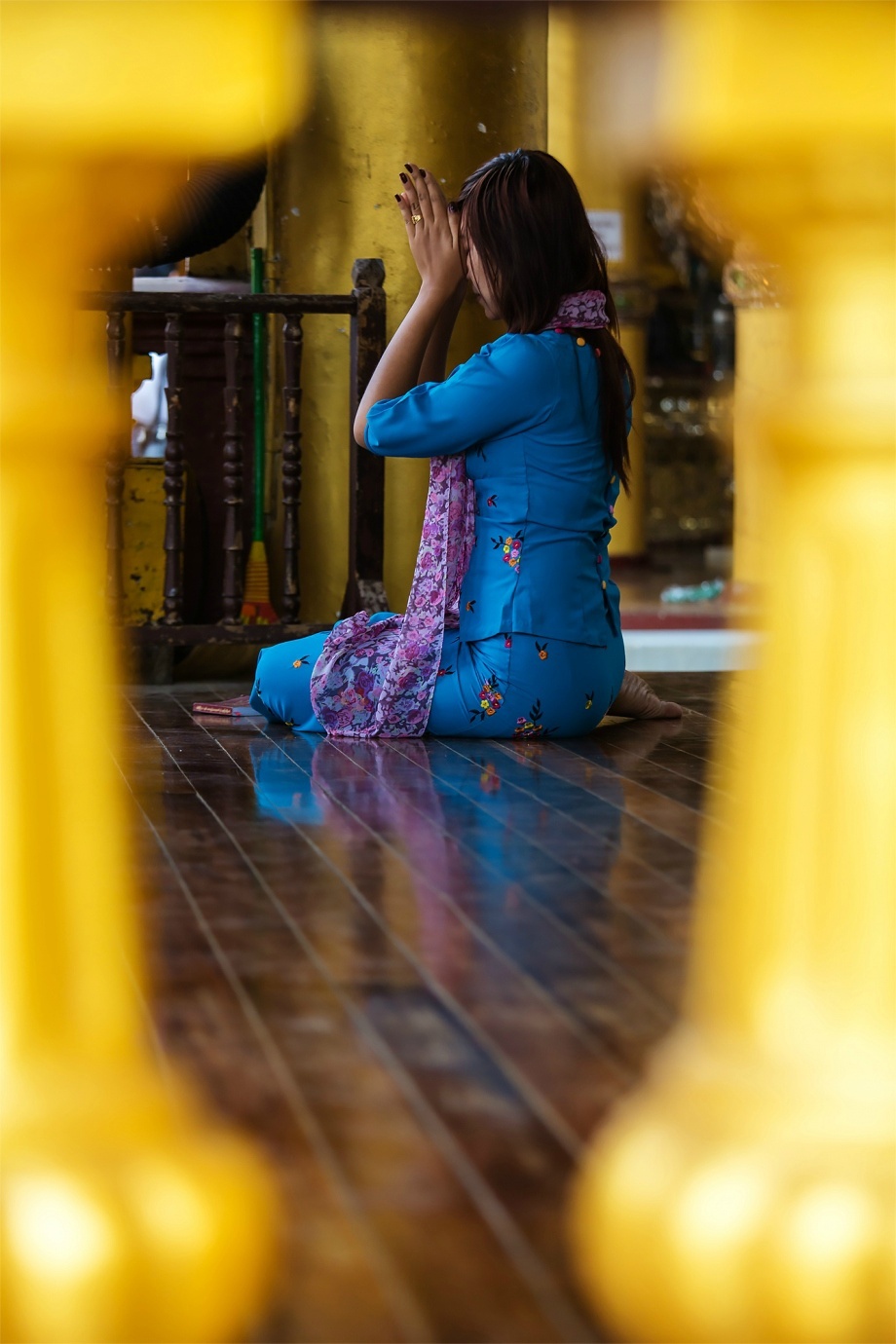 原始的自然风光|茵莱湖|纱笼|异国_新浪新闻