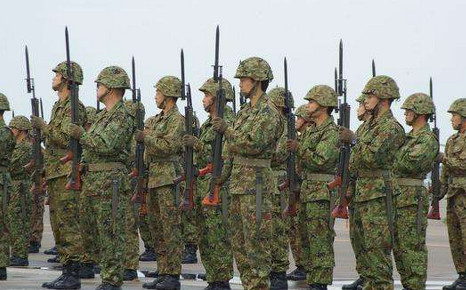 为何日本自卫队里军官都没有将军肚?看完这些制度你也就知道了