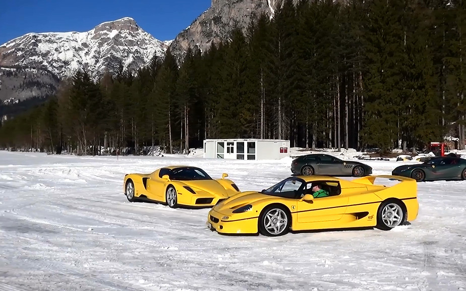 土豪开限量法拉利雪地玩漂移,最后悲剧了,网友:让你任性