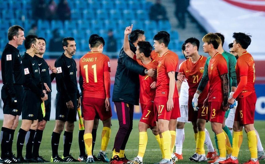 为何伊朗主裁敢在中国撒野?亚足联没把中国当