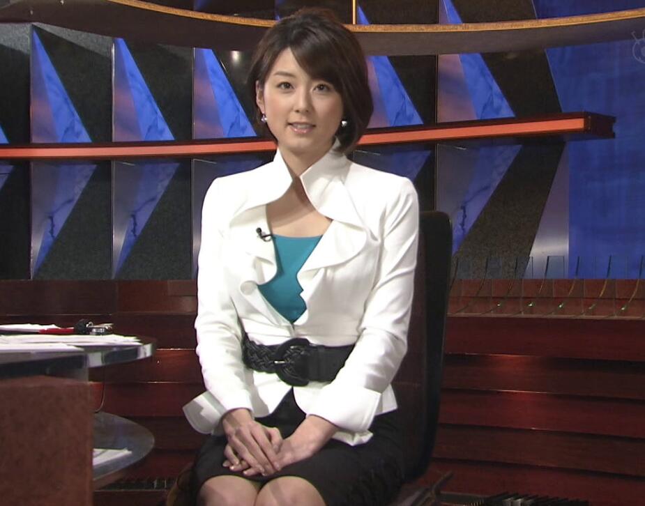 外媒爆料33岁甜美主播疑似婚内出轨,同已婚男晃动汽车30分钟