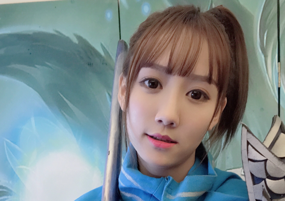 董小飒初回英雄联盟便患上选择困难症