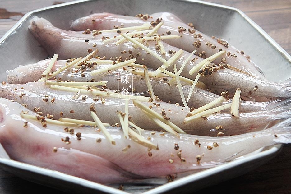 鱼市场里又有这种鱼卖了大家认识这种鱼味道好吃