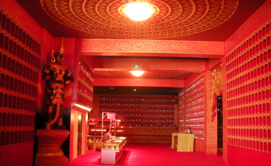 小布达拉宫内部图片