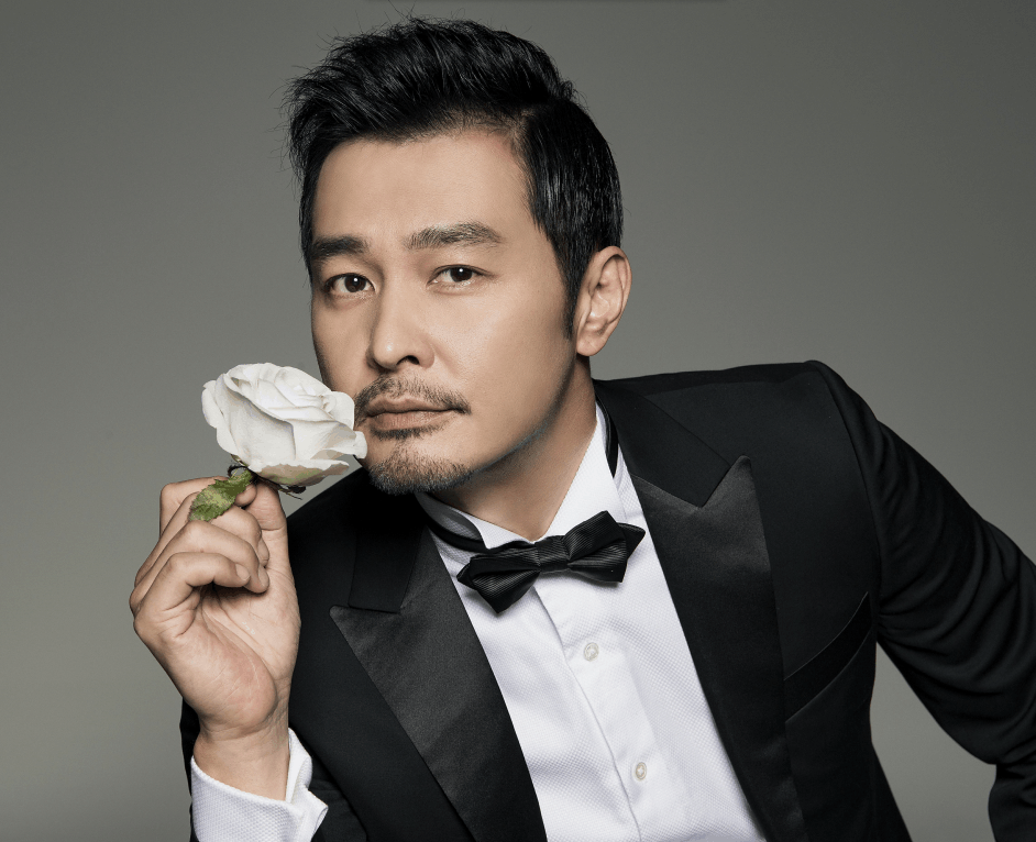 演员,特效师连凯炮轰流量爱豆,称提早离组致拍戏替身加面具