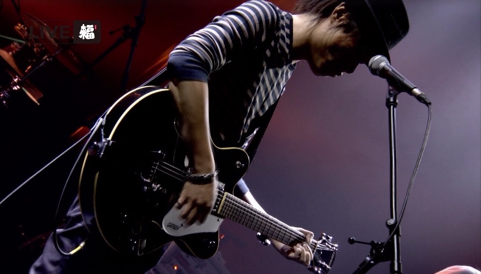 蓝色钻石乐队主唱千僖:忠于音乐精于原创的追梦人