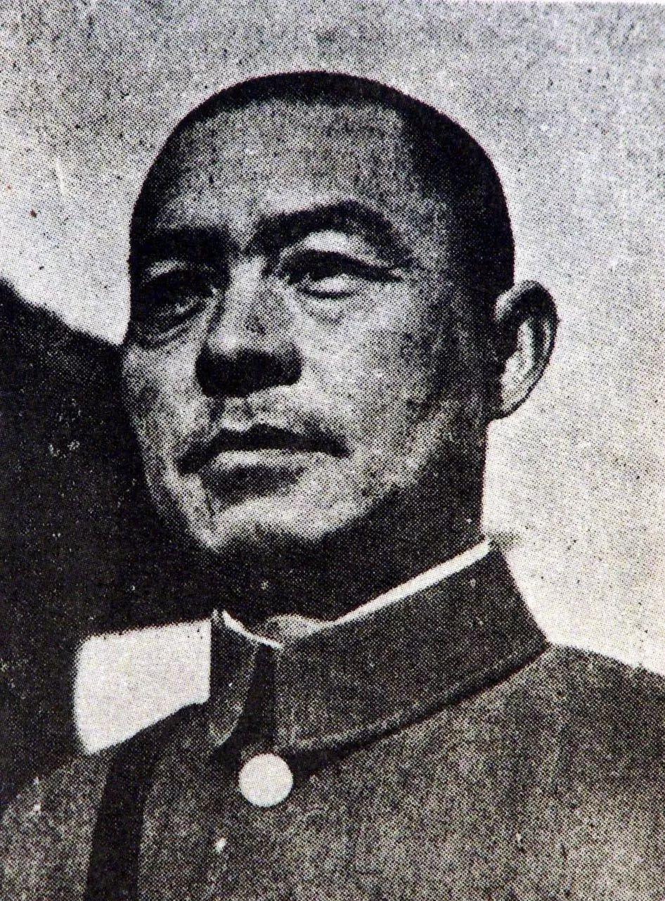 曾为张自忠守陵十年的副官朱增源回忆说:"将军每次作战前都留下遗书