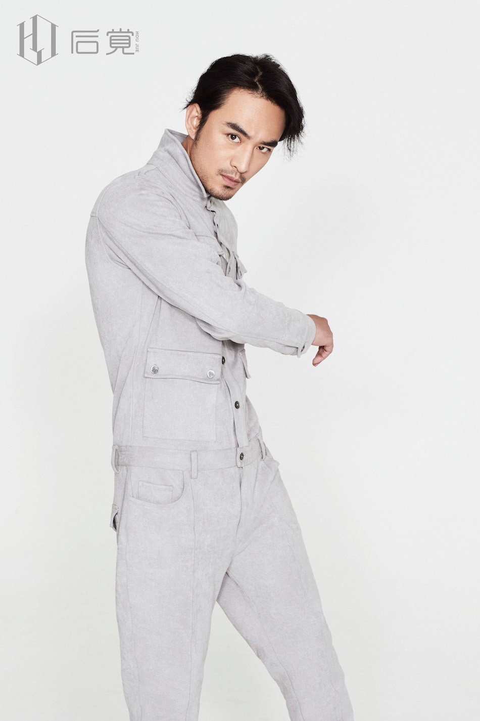 张晓晨时尚潮流服饰大片 恣意书写浪漫风情